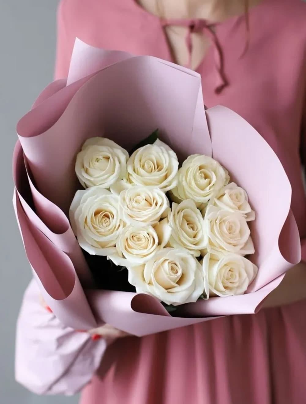 11 белых роз — купить в Краснодаре