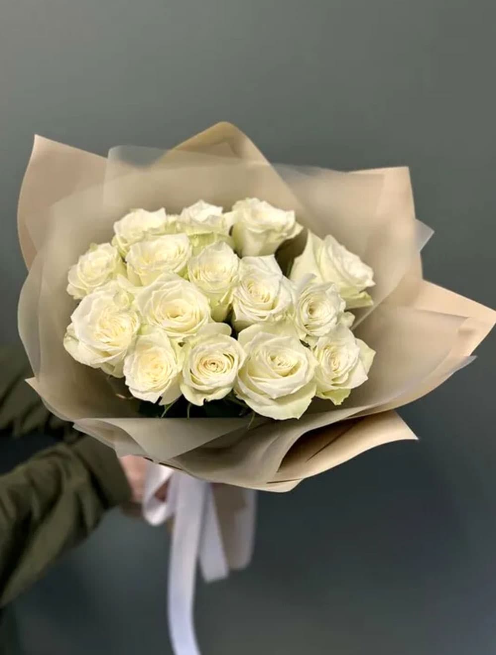 15 белых роз — купить в Краснодаре