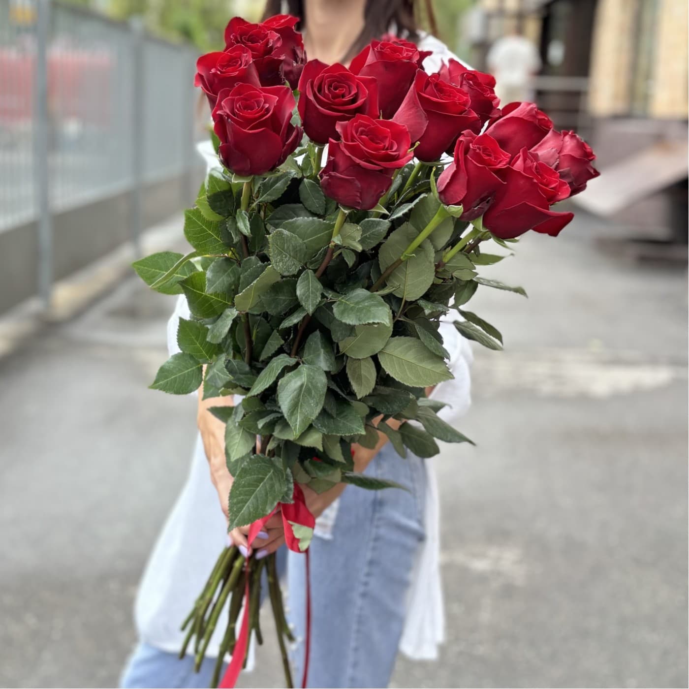 15 голландских роз 80 см (цвет на выбор) — фото 2 — купить в Краснодаре — фото 2