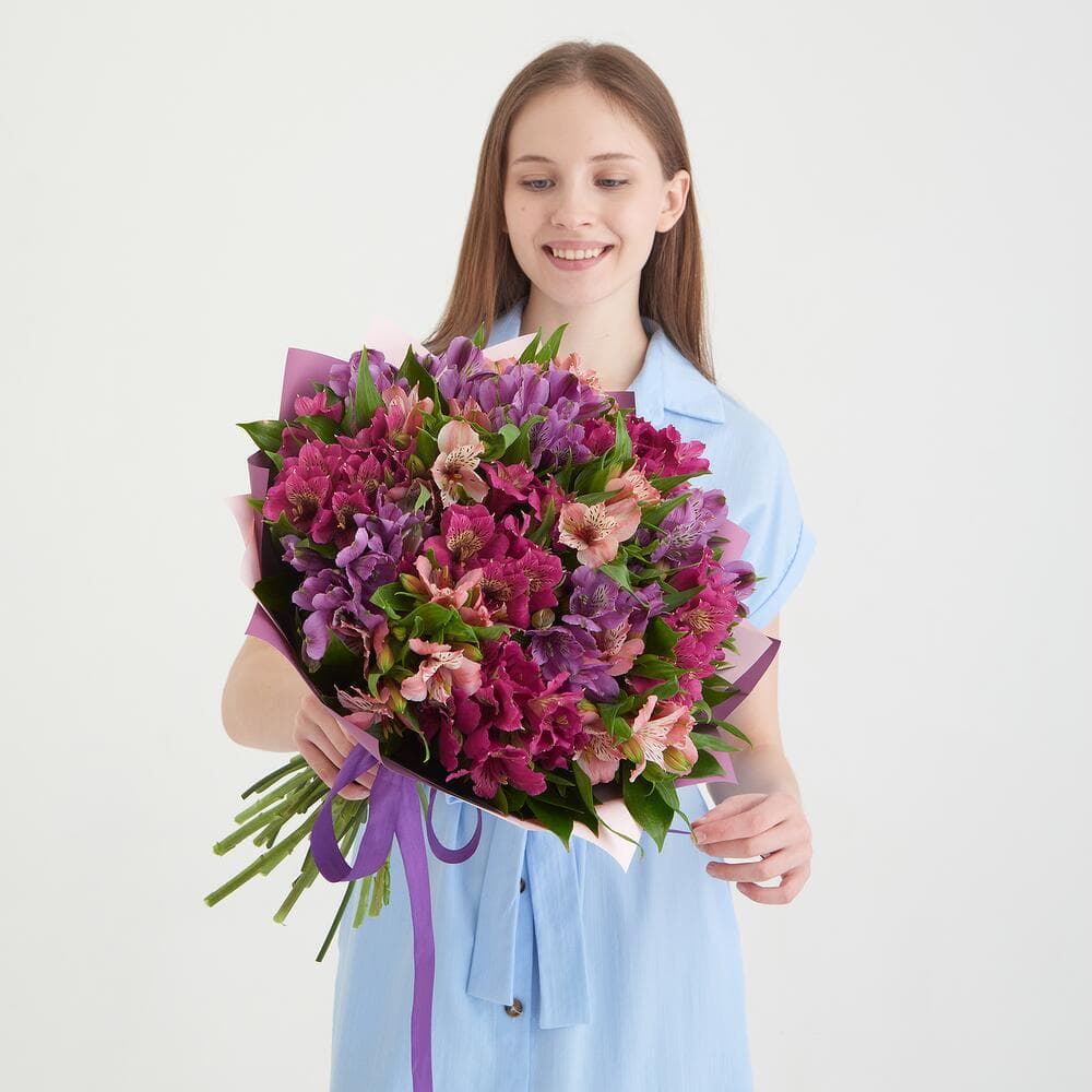 15 лиловых альстромерий — фото 1 — купить в Краснодаре