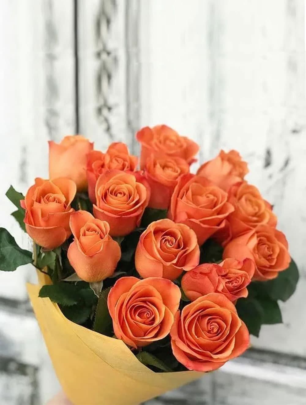15 оранжевых роз — купить в Сочи