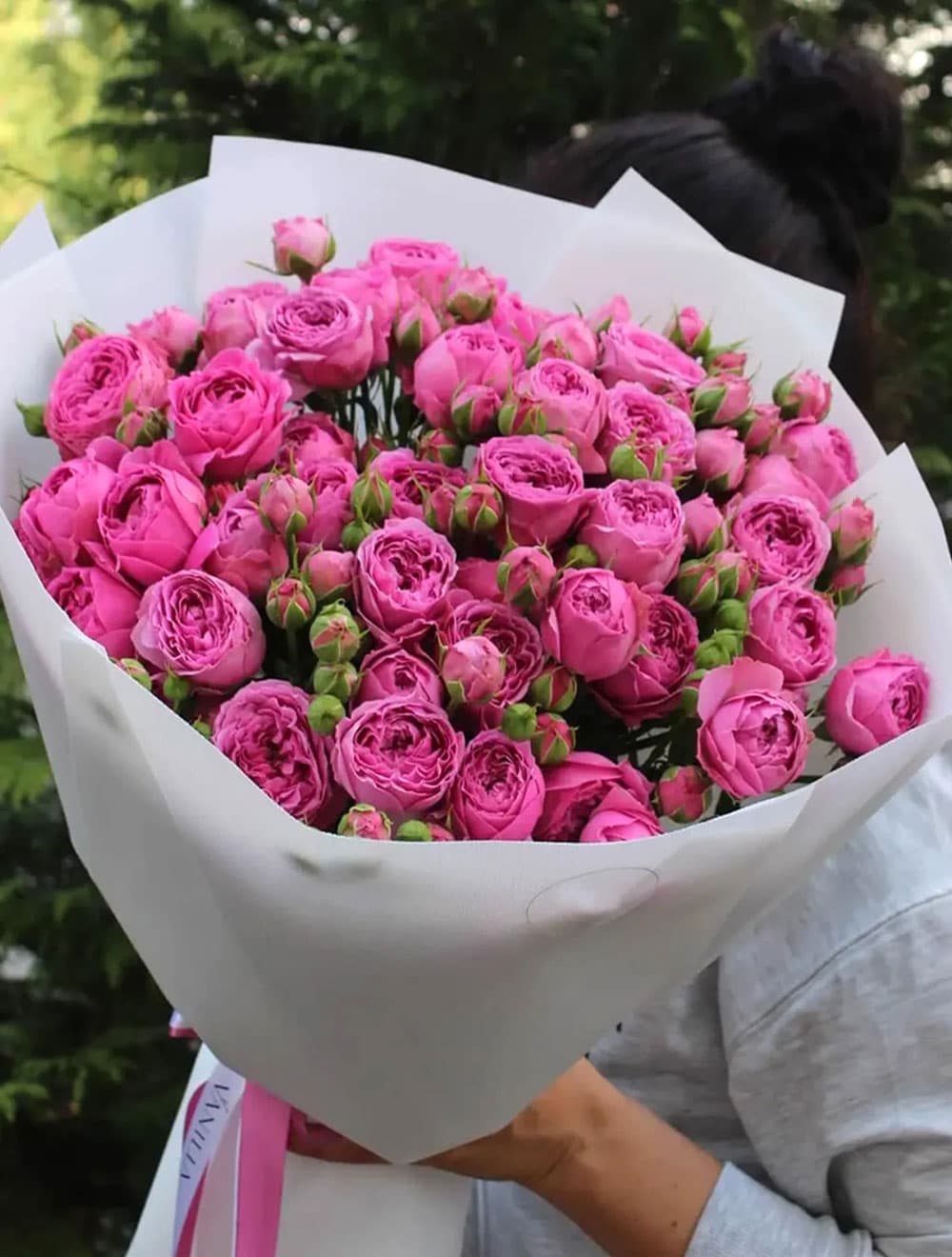 15 пионовидных роз Misty Bubbles — купить в Сочи