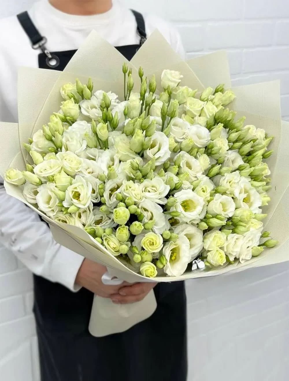 19 веток эустомы (цвет на выбор) — фото 1 — купить в Сочи