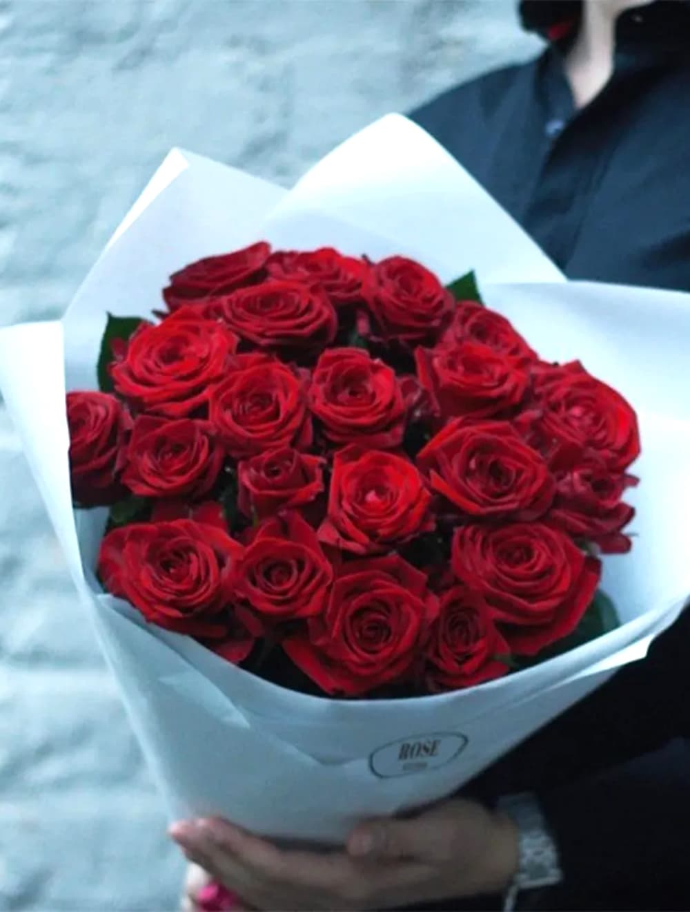 21 роза (цвет на выбор) — фото 1 — купить в Сочи