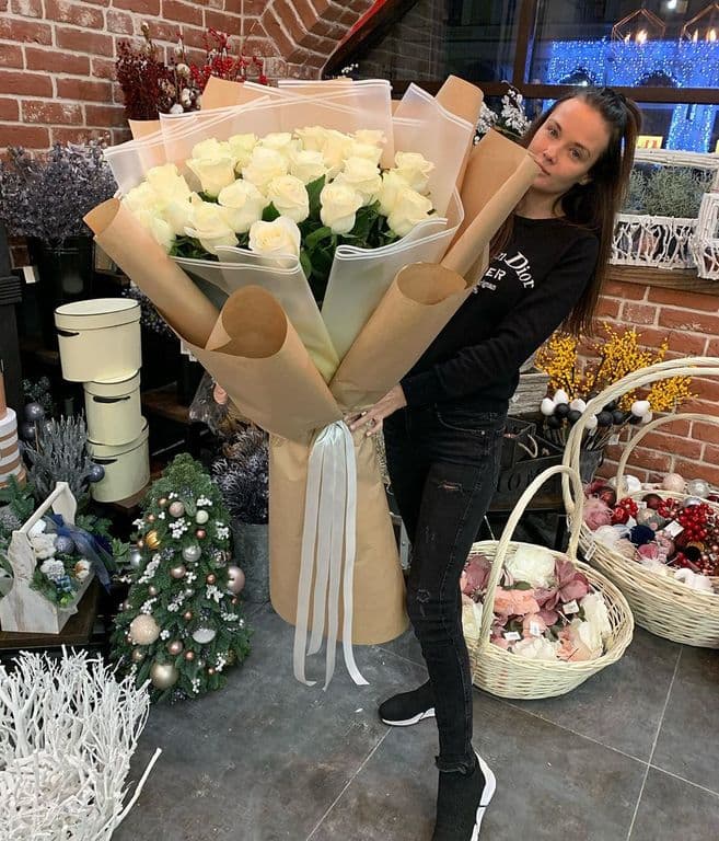 25 ГОЛЛАНДСКИХ РОЗ 80 см — фото 2 — купить в Волгограде — фото 2