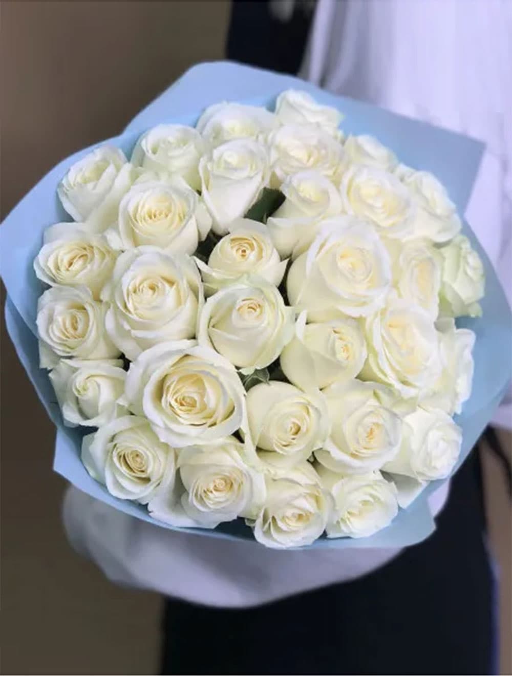 31 белая роза — купить в Сочи