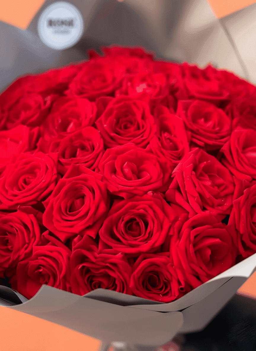 35 роз (цвет на выбор) — фото 2 — купить в Сочи — фото 2