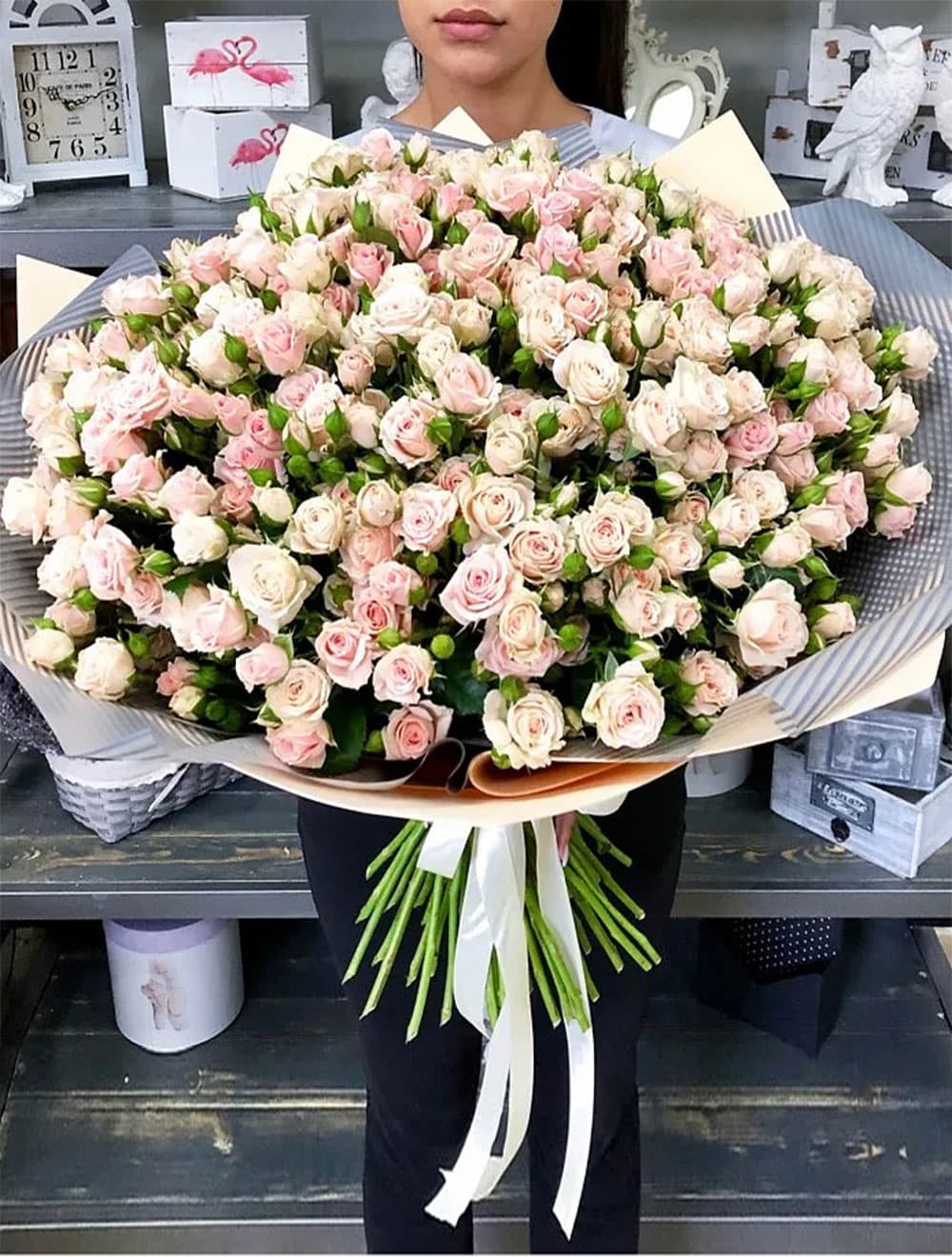 51 кустовая кремовая роза — купить в Сочи