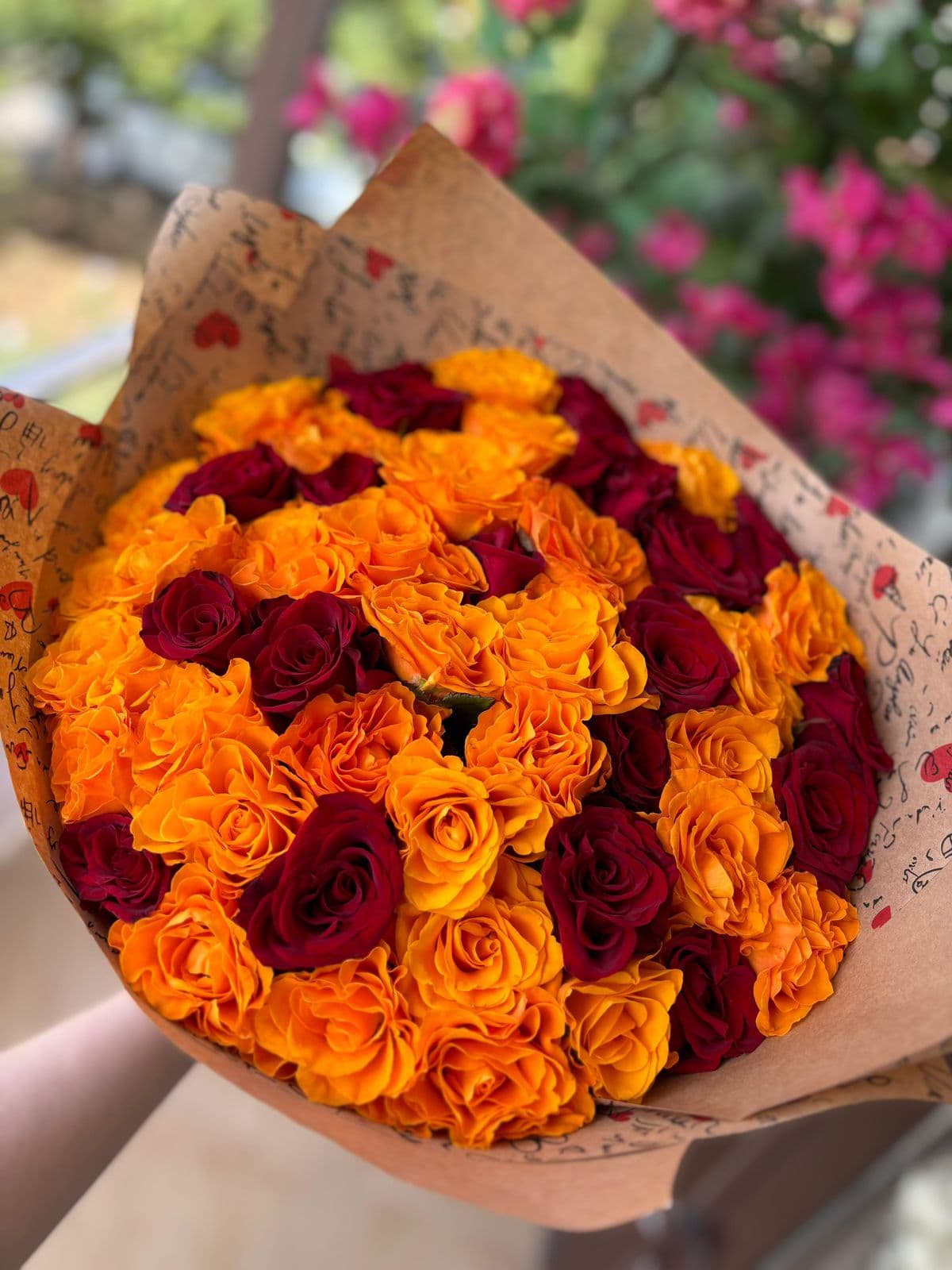 51 роза 40 см яркий микс — купить в Краснодаре