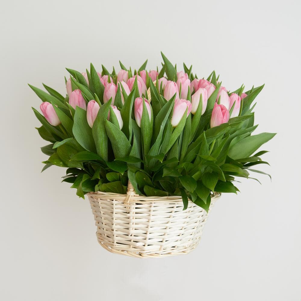 51 розовый тюльпан в корзине — фото 4 — купить в Сочи — фото 4