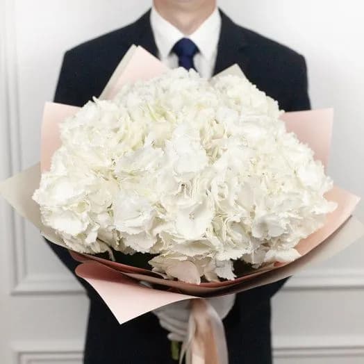 7 белых гортензий — купить в Сочи — фото 2