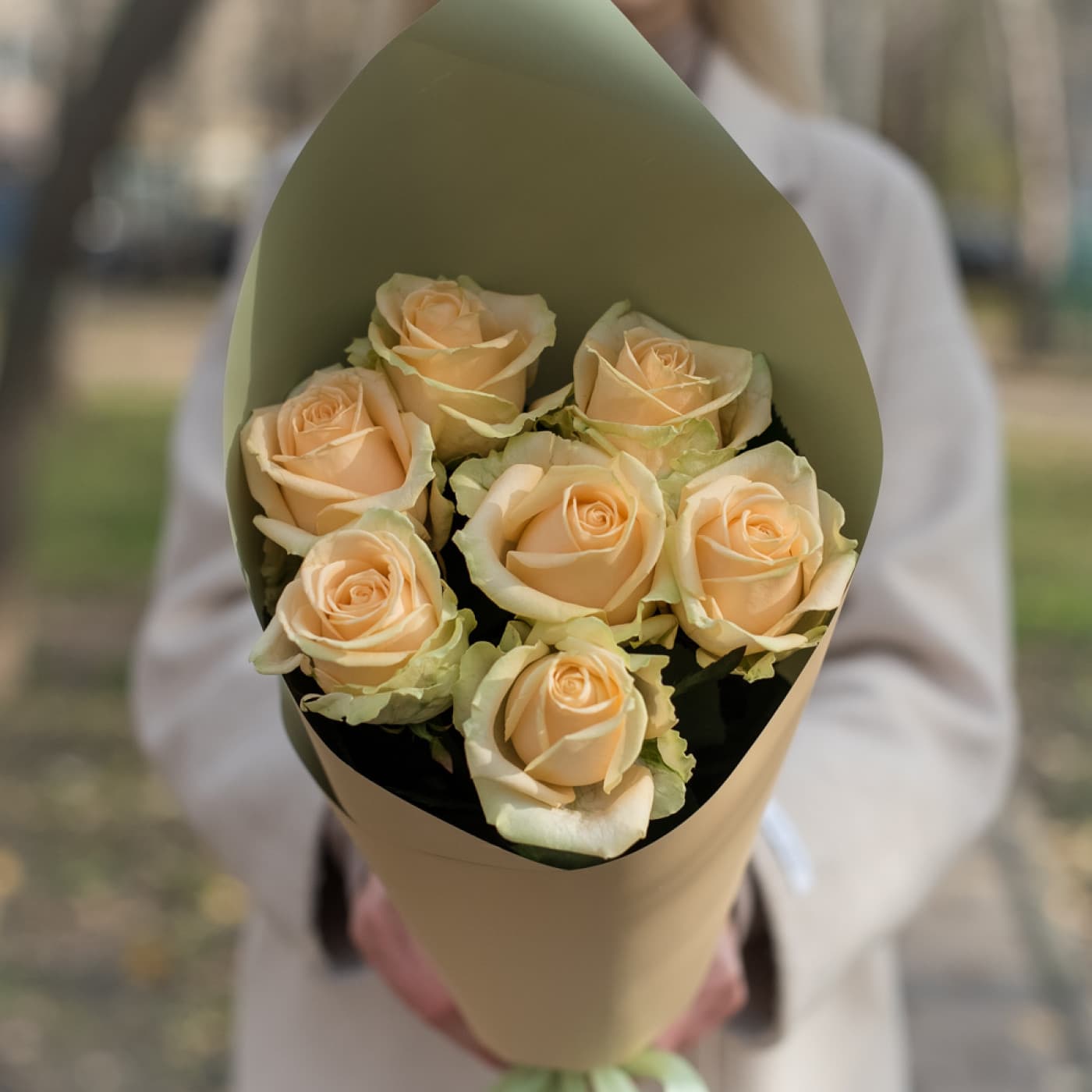 7 персиковых роз — фото 2 — купить в Краснодаре — фото 2