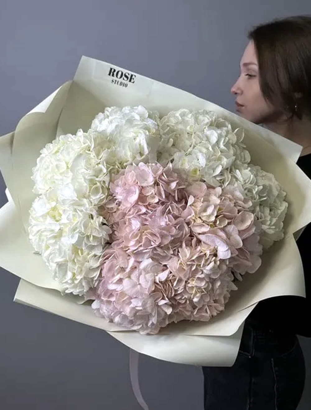 9 гортензий (цвет на выбор) — фото 1 — купить в Краснодаре