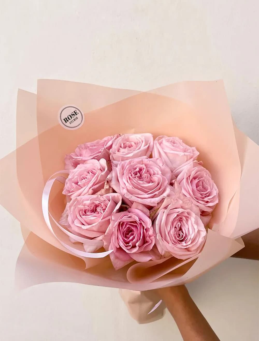 9 пионовидных роз — купить в Сочи