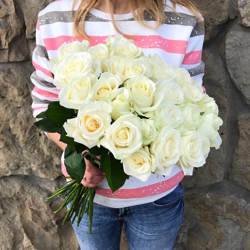 Белые роза 50 см по штучно
