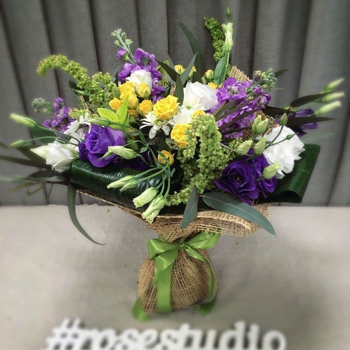 Как продлить жизнь цветам в губке — советы Rose Studio в Краснодаре