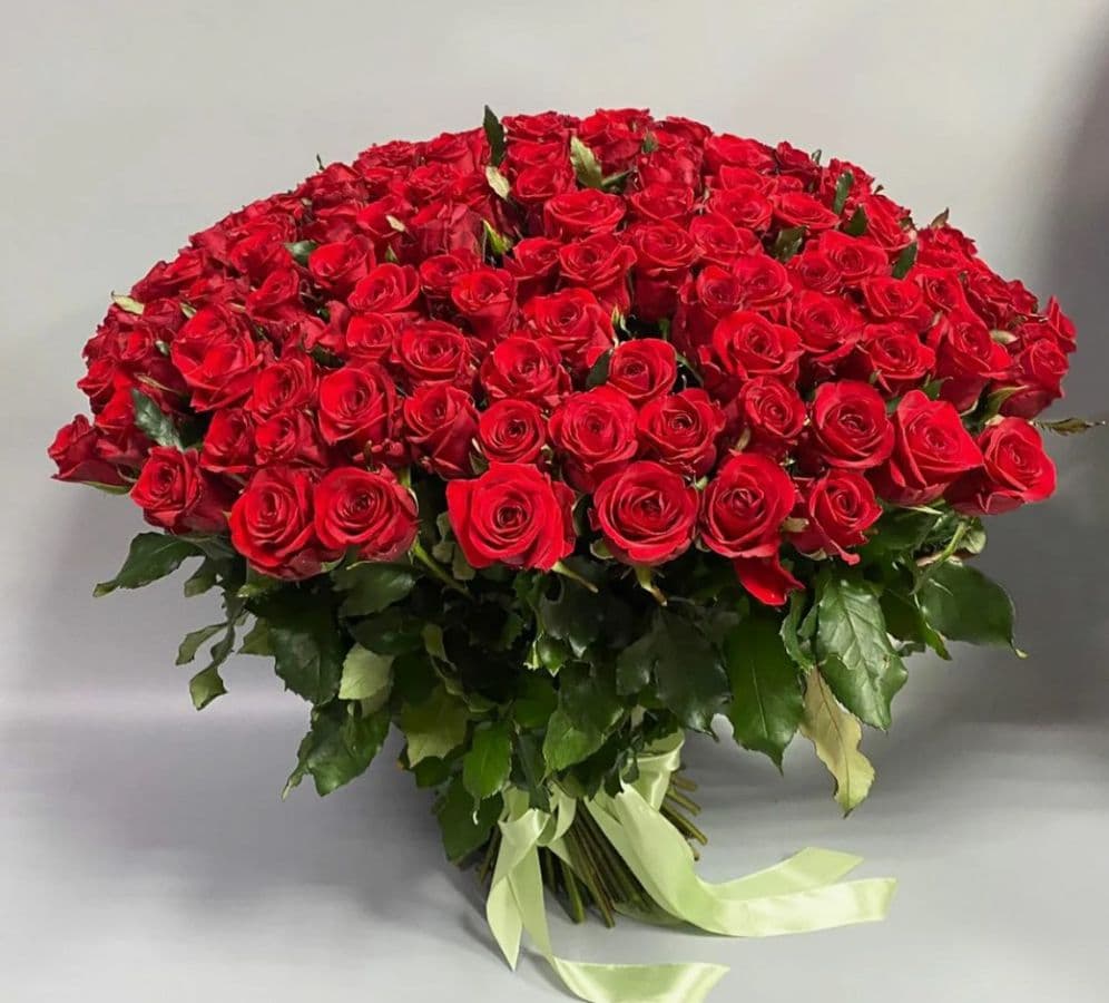 Розы премиум класса в Краснодаре: чем отличаются и когда заказывать