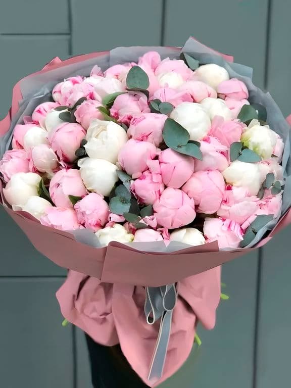 Цветы на последний звонок и выпускной