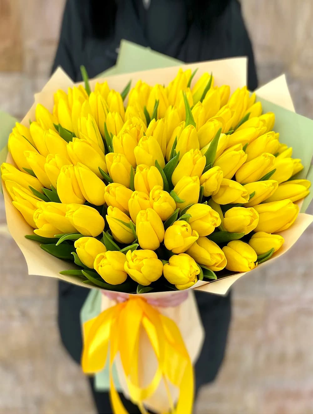 101 желтый тюльпан
