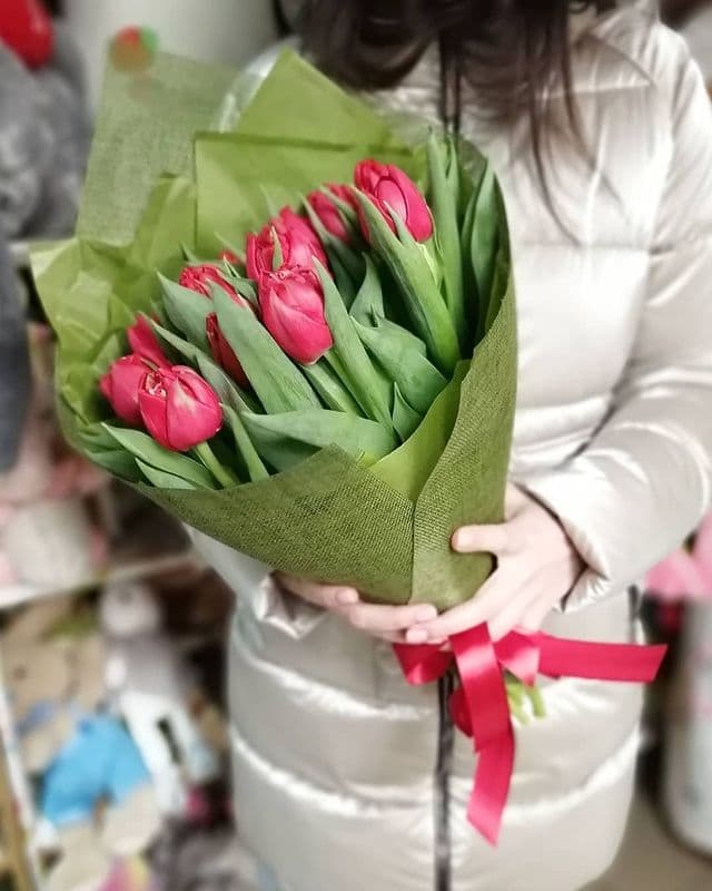 15 пионовидных тюльпанов — купить в Ростове-на-Дону