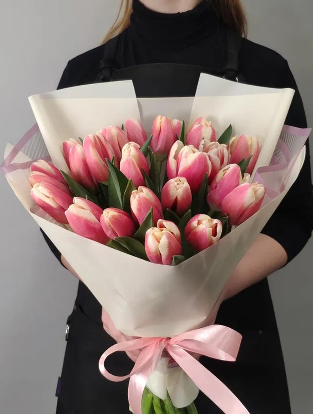 Букет из 21 розового тюльпана — купить в Ростове-на-Дону