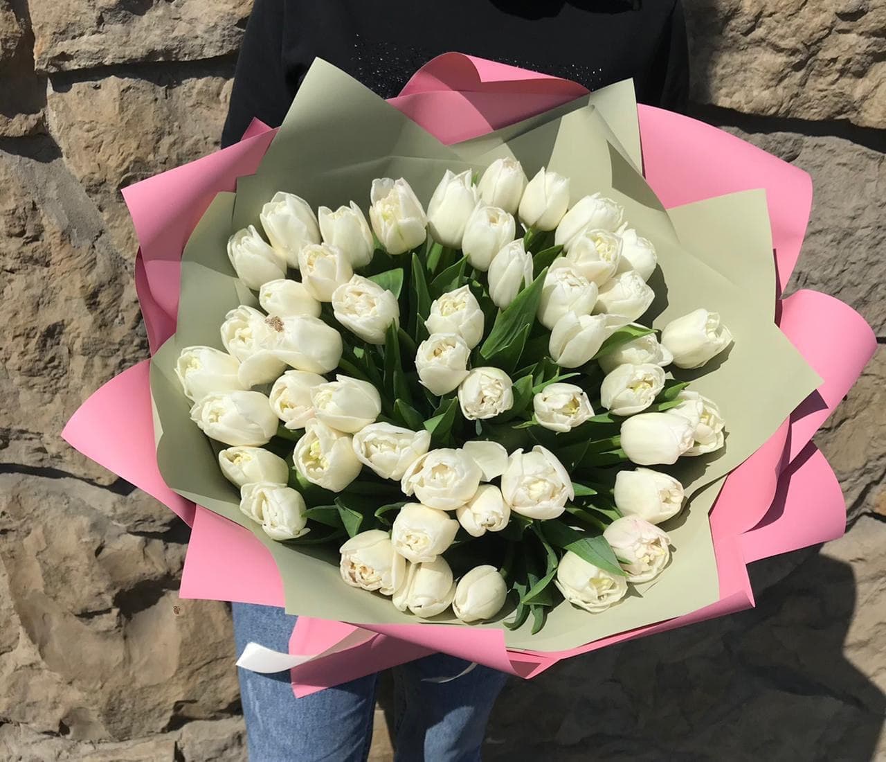 45 белых тюльпанов — купить в Ростове-на-Дону