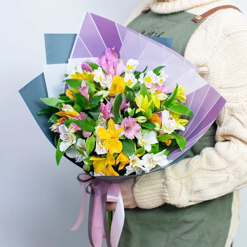 Букет из 11 альстромерий — купить в Ростове-на-Дону