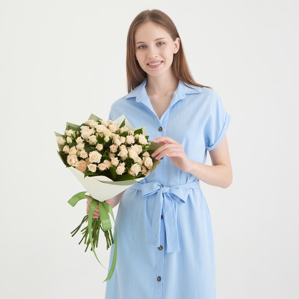 Букет из 11 кремовых кустовых роз — купить в Ростове-на-Дону — фото 2