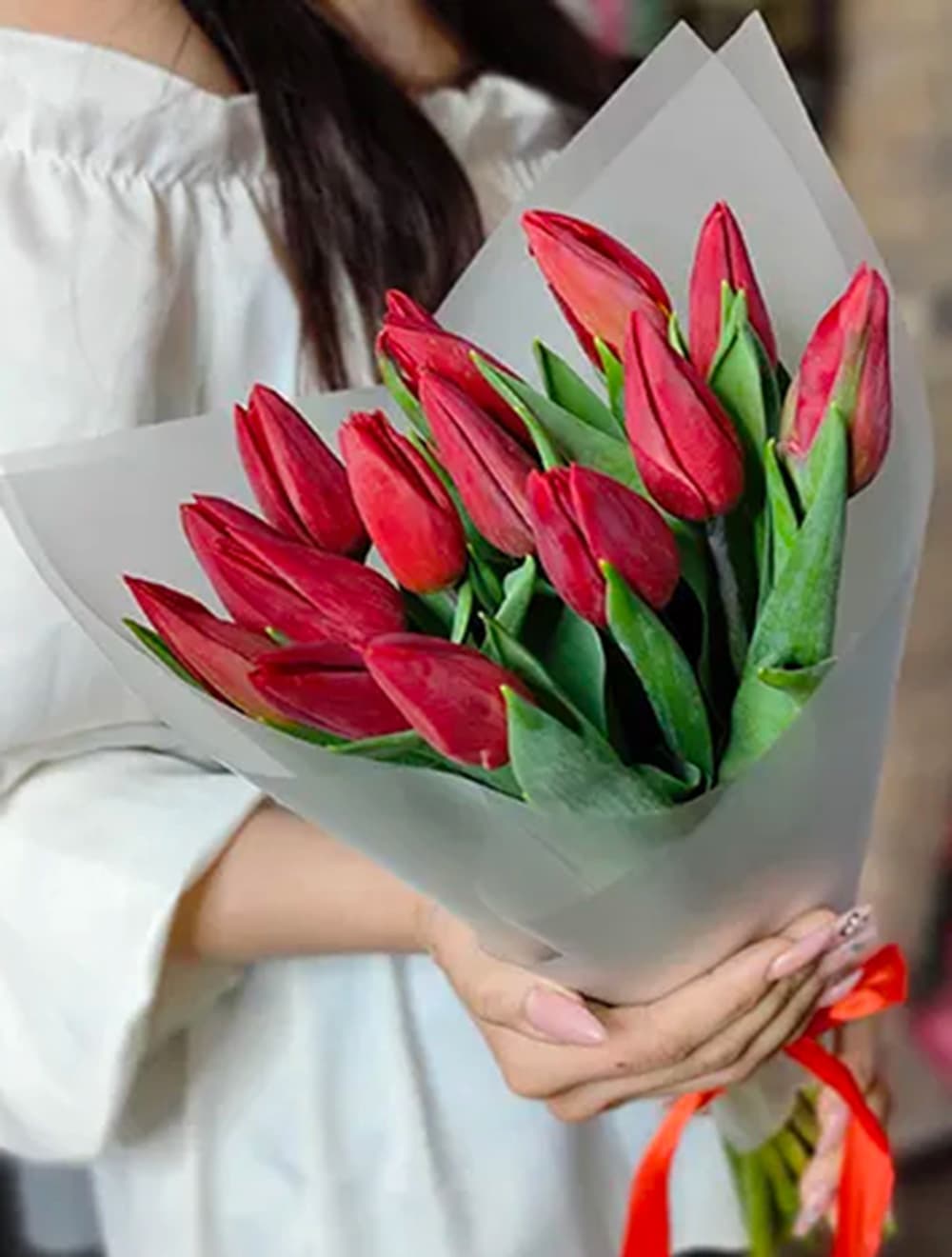 Букет из 15 красных тюльпанов