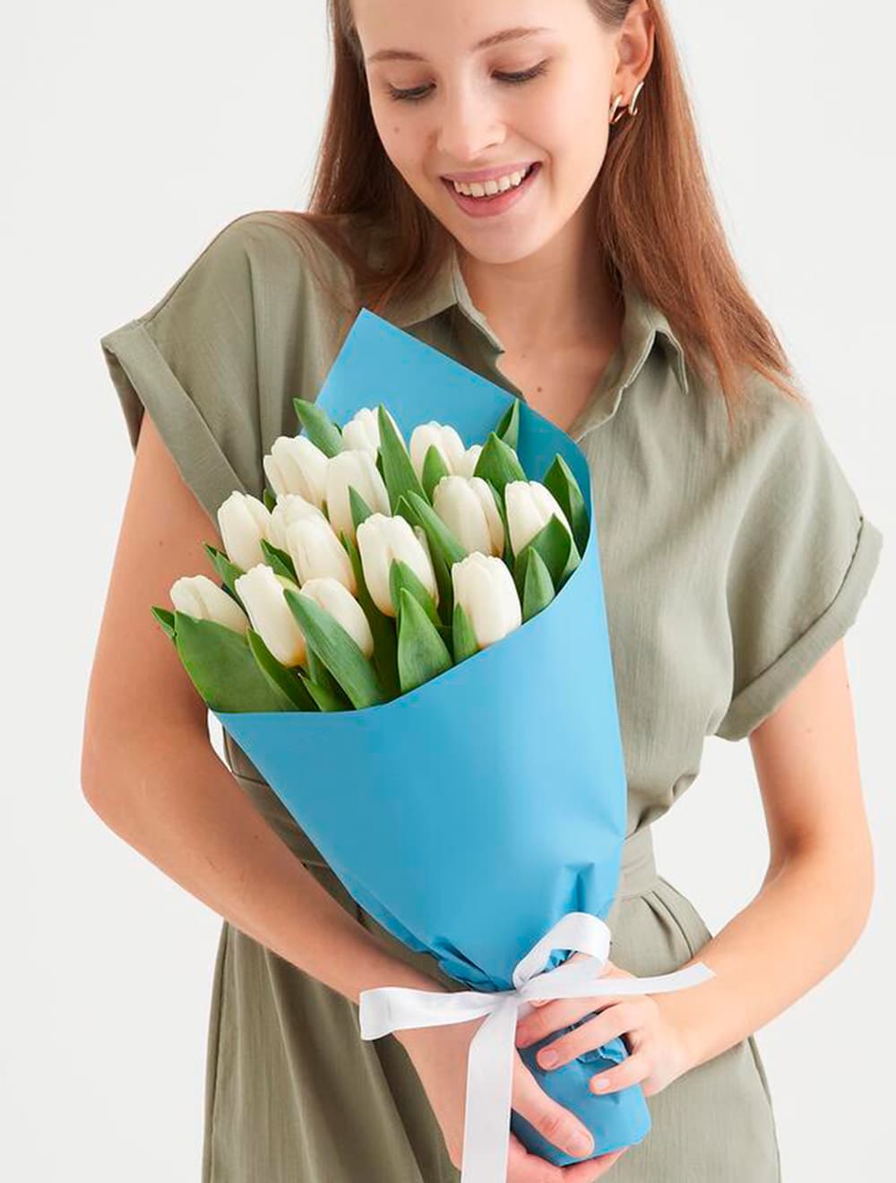 Букет из 15 тюльпанов (цвет на выбор) — фото 1 — купить в Сочи