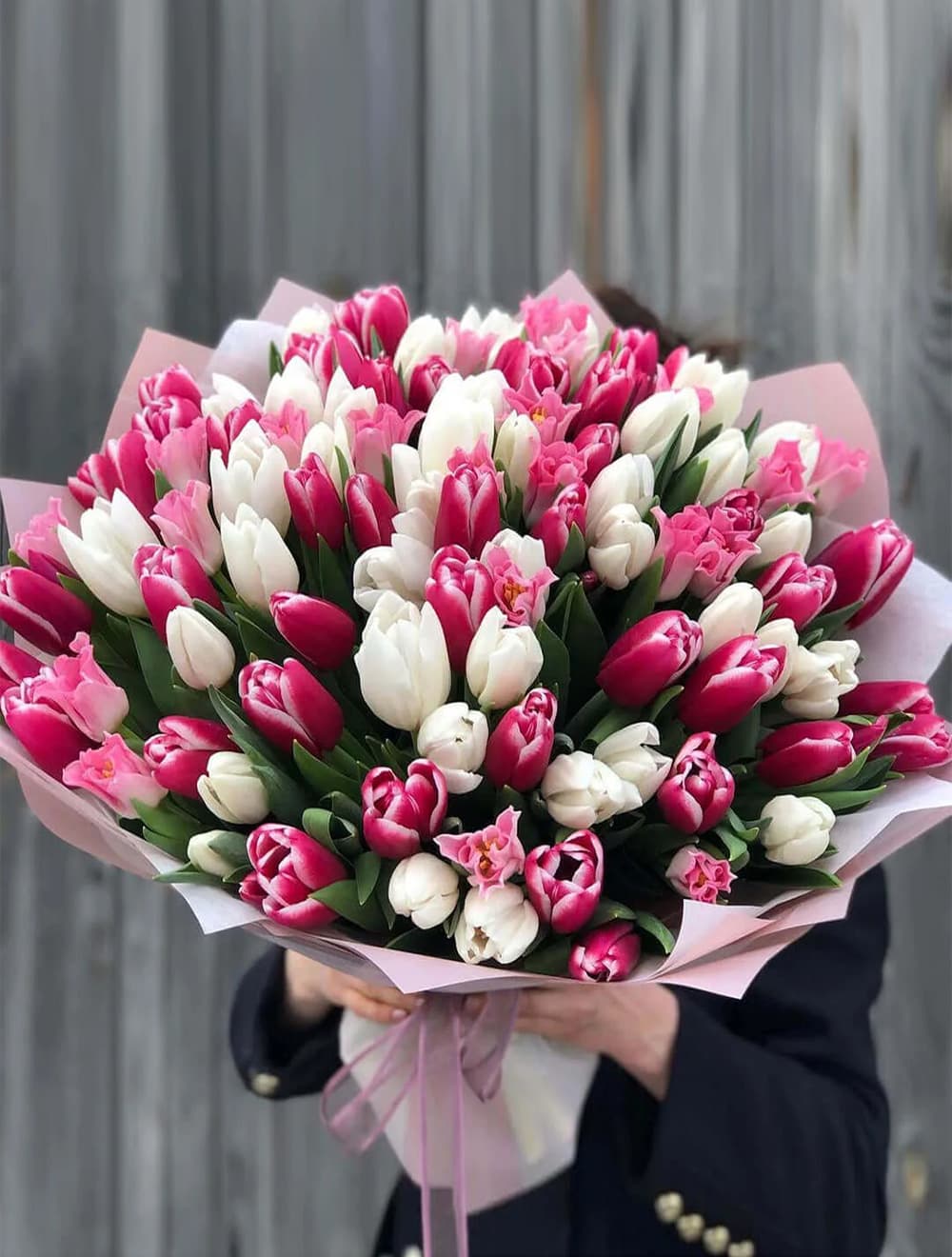 Букет из 151 тюльпана: розовый микс — купить в Волгограде