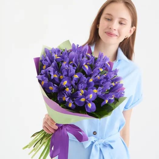Букет из 19 ирисов — фото 2 — купить в Краснодаре — фото 2