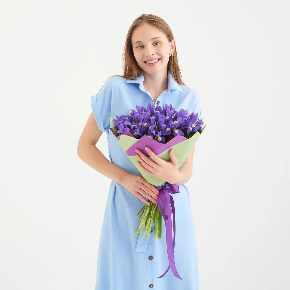Букет из 19 ирисов — фото 1 — купить в Волгограде