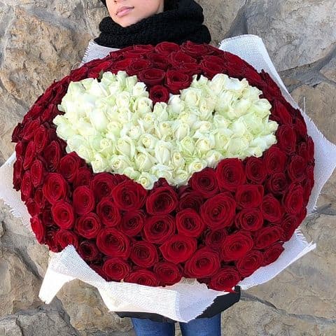 Букет из 201 розы "Rose heart" — купить в Волгограде
