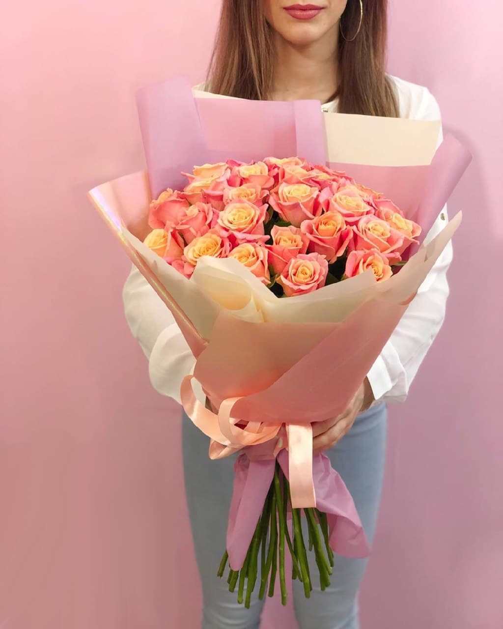 Букет из 29 роз сорта Мисс Пигги — купить в Краснодаре