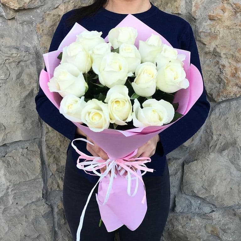 Букет из белых роз