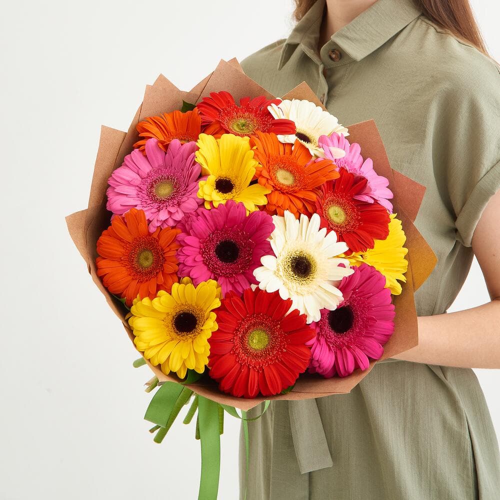 Букет из гербер "Дарю настроение!" — фото 1 — купить в Краснодаре