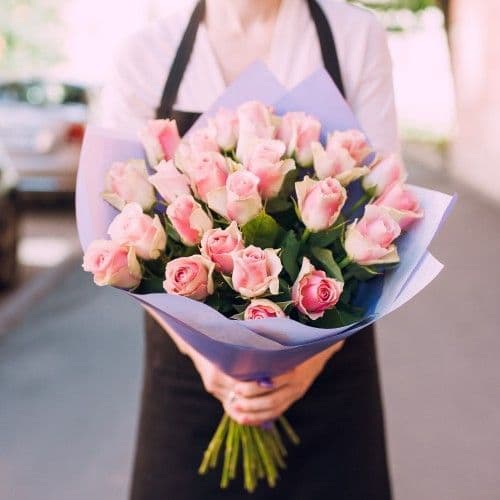 БУКЕТ ИЗ РОЗ 50 СМ "MOLTO" — фото 1 — купить в Волгограде