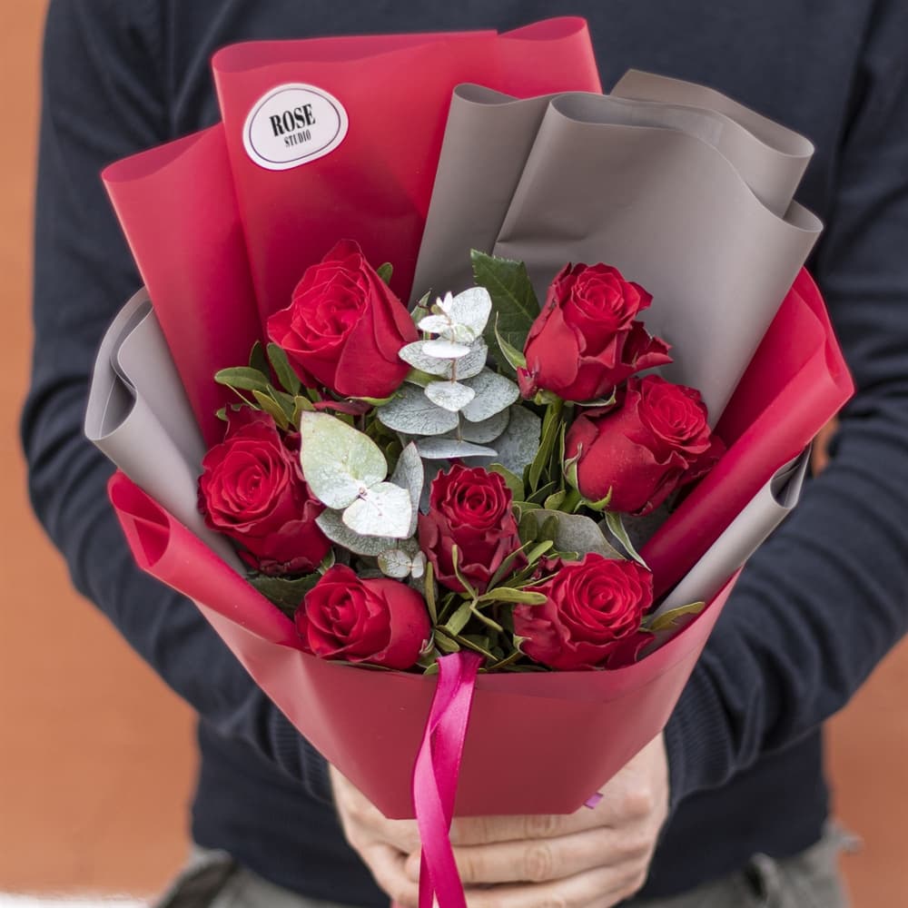 Букет из роз с эвкалиптом — купить в Ростове-на-Дону — фото 2