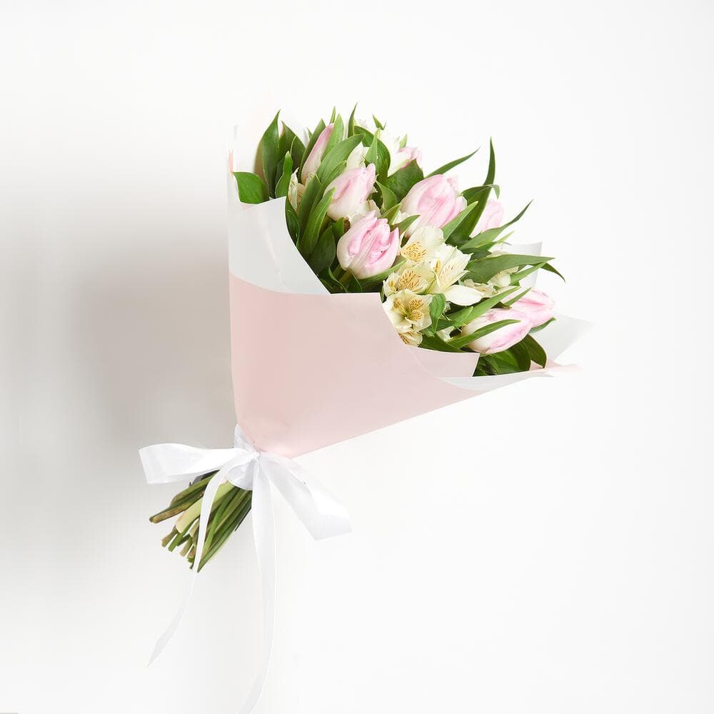 Букет из тюльпанов с альстромерией — фото 4 — купить в Волгограде — фото 4