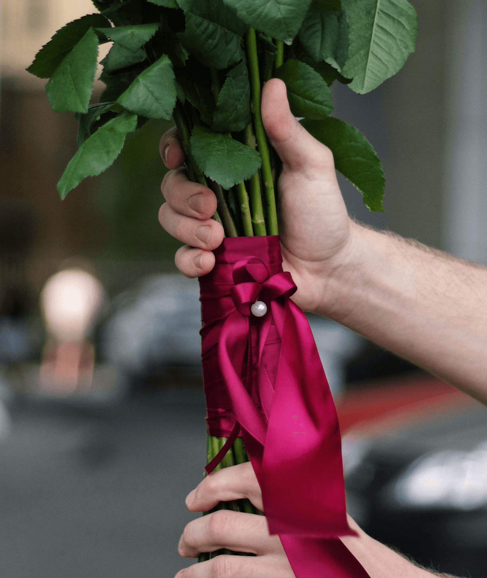 Букет "Красивый комплимент" из 25 голландских роз — купить в Ростове-на-Дону — фото 4