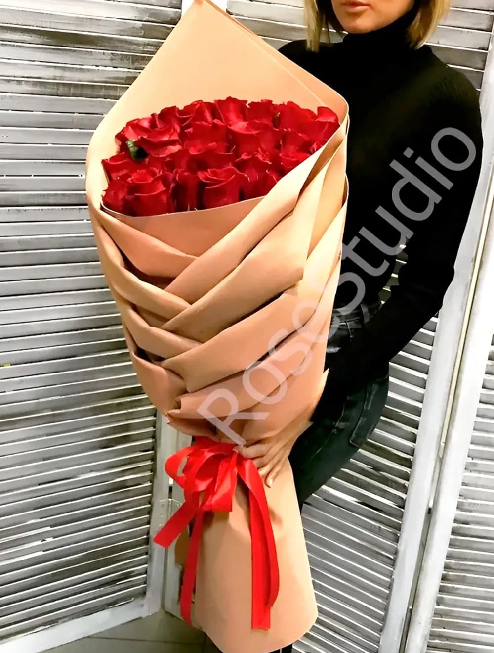 Букет "RedRose" - эквадорская роза — фото 1 — купить в Сочи