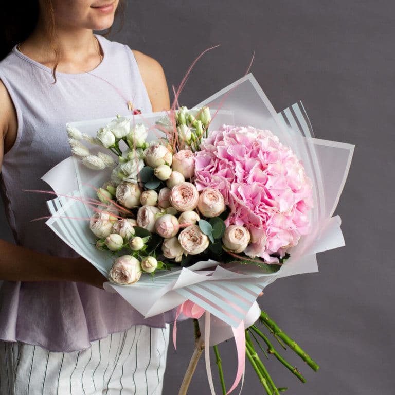 Букет с гортензией — купить в Ростове-на-Дону