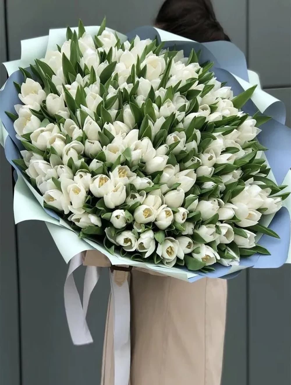 Букет "Танго белых тюльпанов"