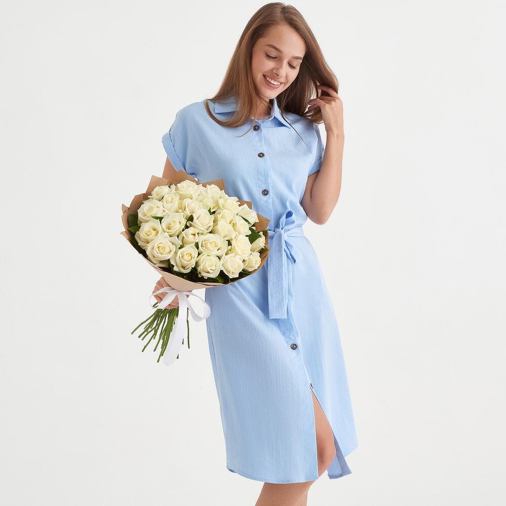 БУКЕТ "УТРЕННЯЯ РОСА" ИЗ 25 БЕЛЫХ РОЗ В КРАФТЕ — фото 5 — купить в Волгограде — фото 5