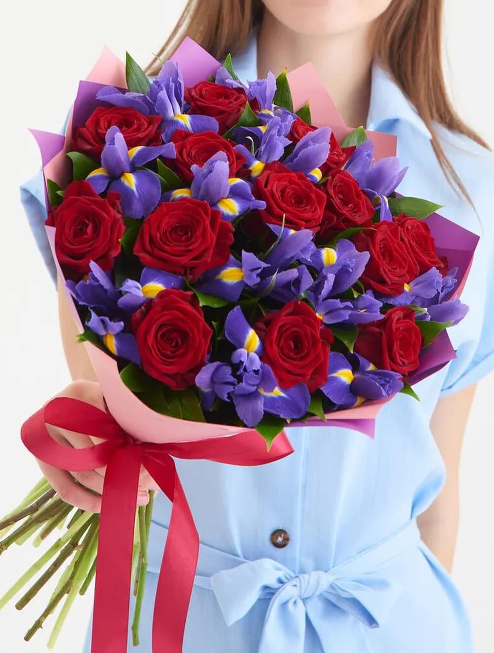 Букет Зимняя вишня — фото 1 — купить в Сочи