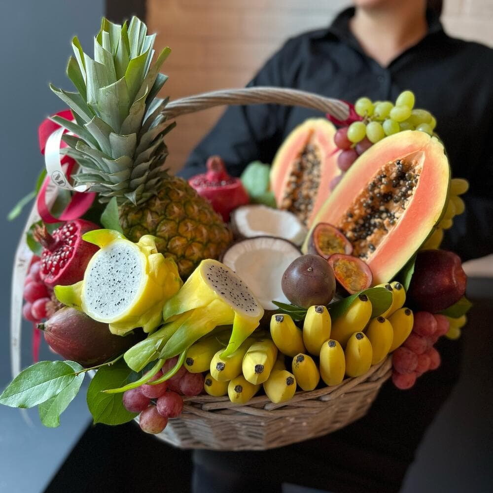 Фруктовая корзина Экзотик №2 — купить в Ростове-на-Дону