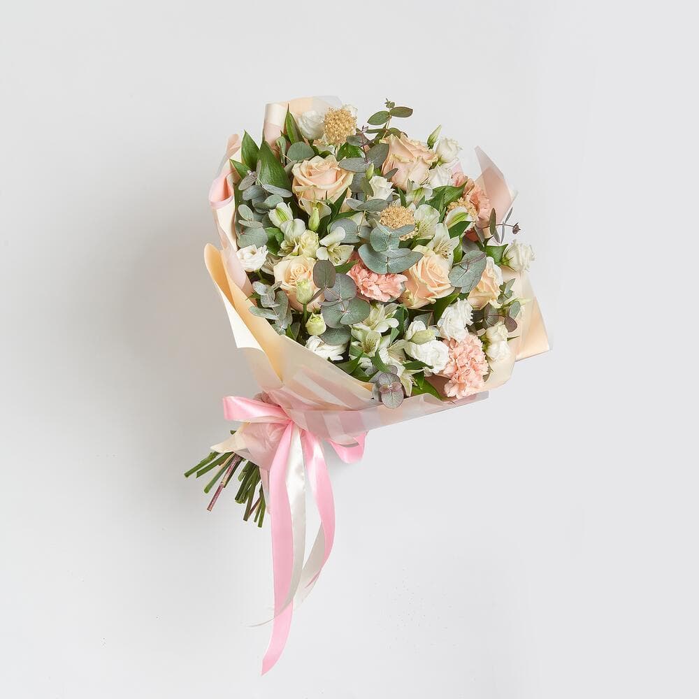 Кремовый букет с эвкалиптом — фото 3 — купить в Краснодаре — фото 3