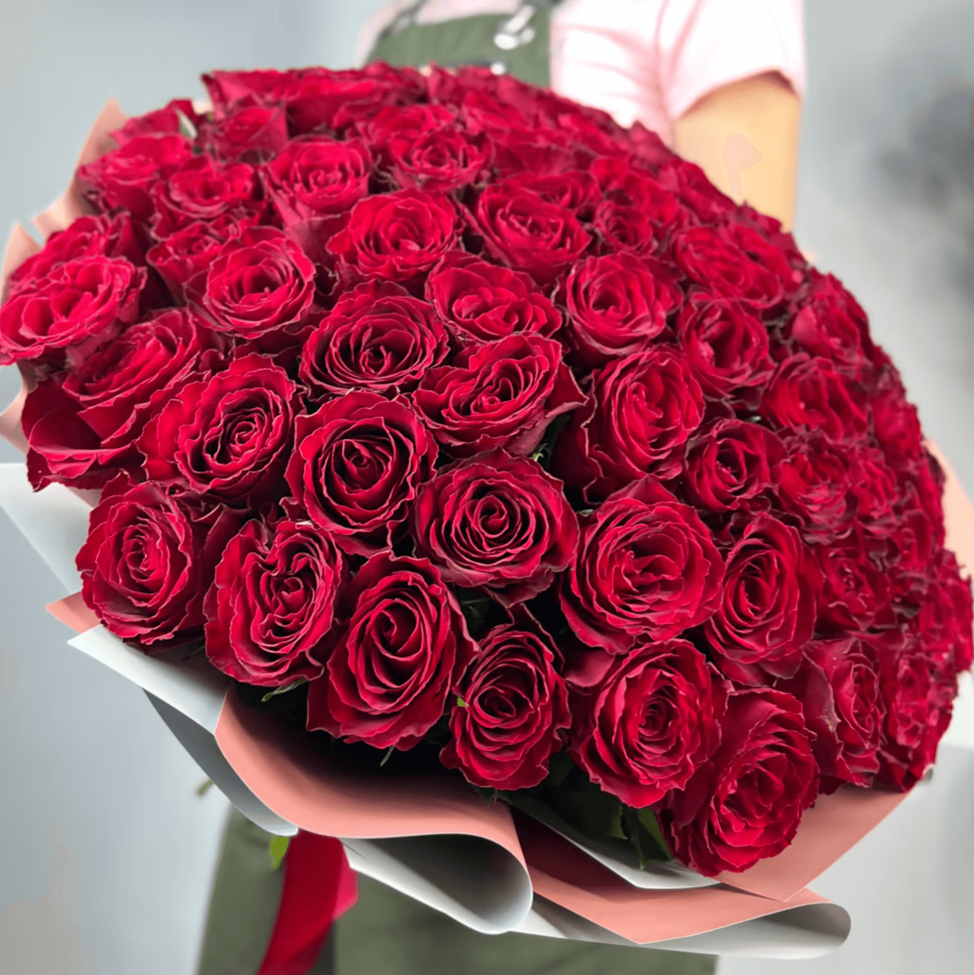 Мадам Ред - 101 роза — фото 4 — купить в Сочи — фото 4