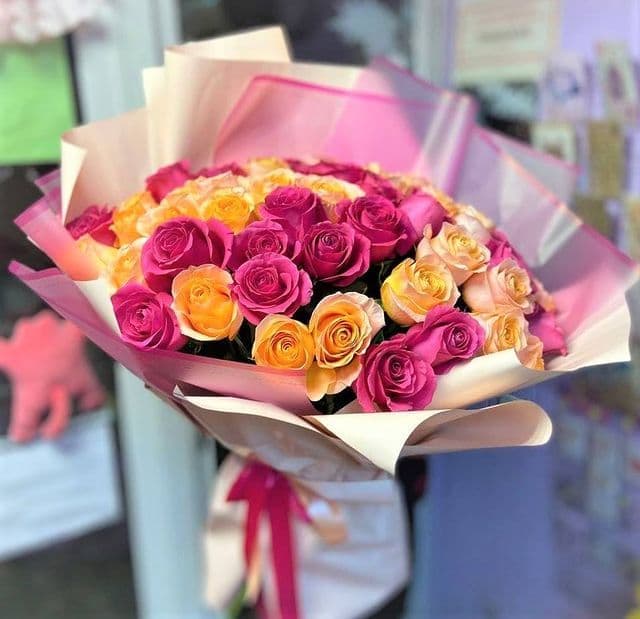 Микс из 51 розы — купить в Краснодаре